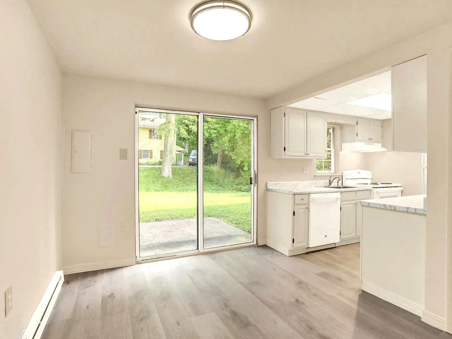 2 bed, 1.5 bath, $1,295 — Photo 1