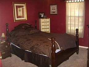 1st image of 409 Highland Heights Dr