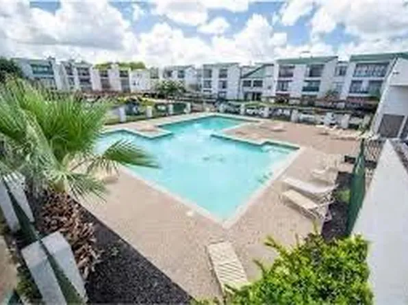 2818 S Bartell Dr APT 33, Houston, TX 77054