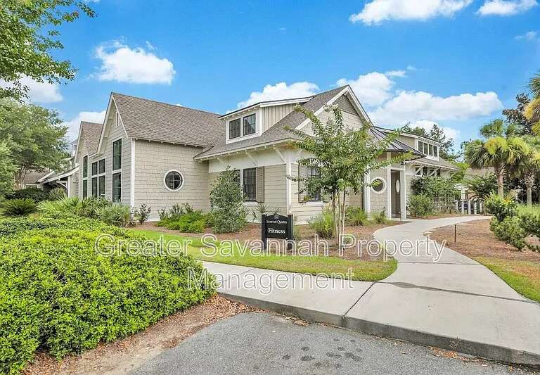 130 Danbury Ct #1 — Photo 37