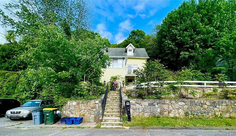 32 Spring St, Ansonia, CT 06401 Zillow