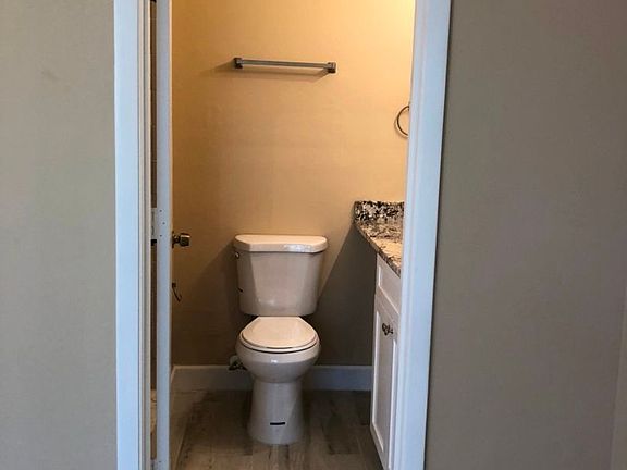 2nd image of 1327 Dunhill Dr