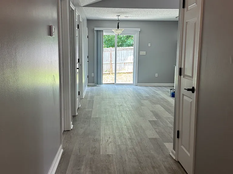1318 Braveheart Ln — Photo 9