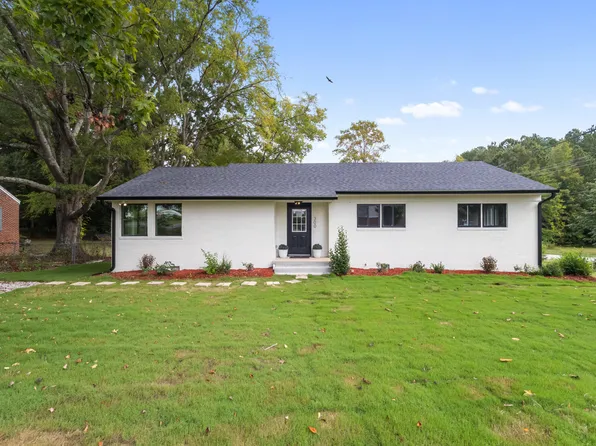 300 Loop Rd, Garner, NC 27529