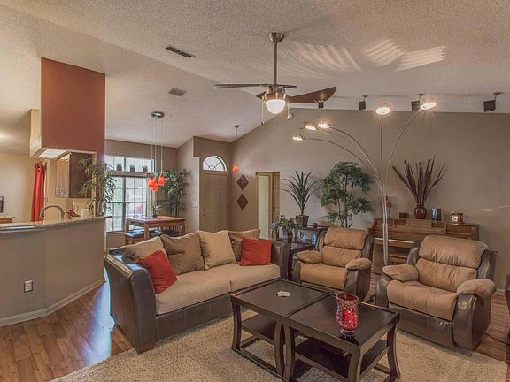 2nd image of 11344 Hendon Dr