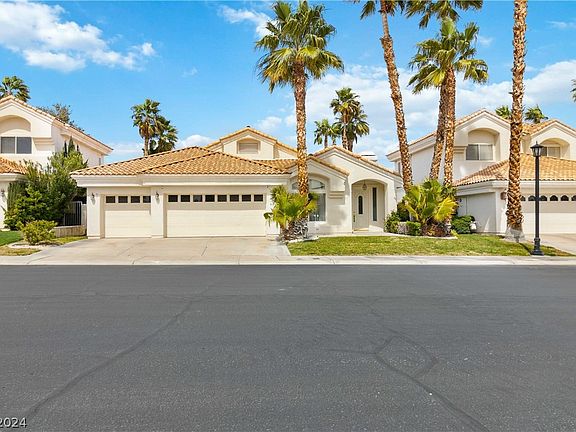 3rd image of 8104 Bay Harbor Dr