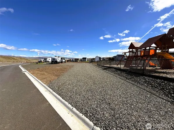 1769 Naches Wenas Rd #123, Selah, WA 98942