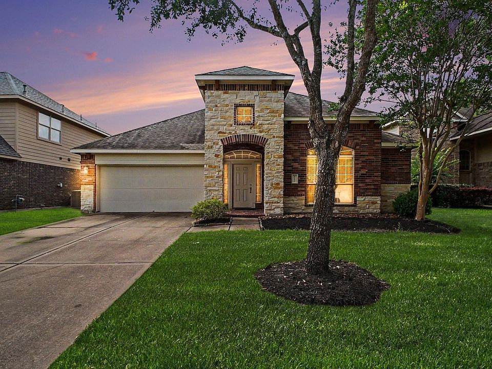 1st image of 7011 Spruce View Ct