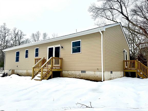 2nd image of 607 Sea Ranch Ave