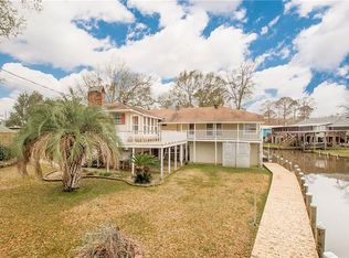 20269 Lynda Dr, Springfield, LA 70462