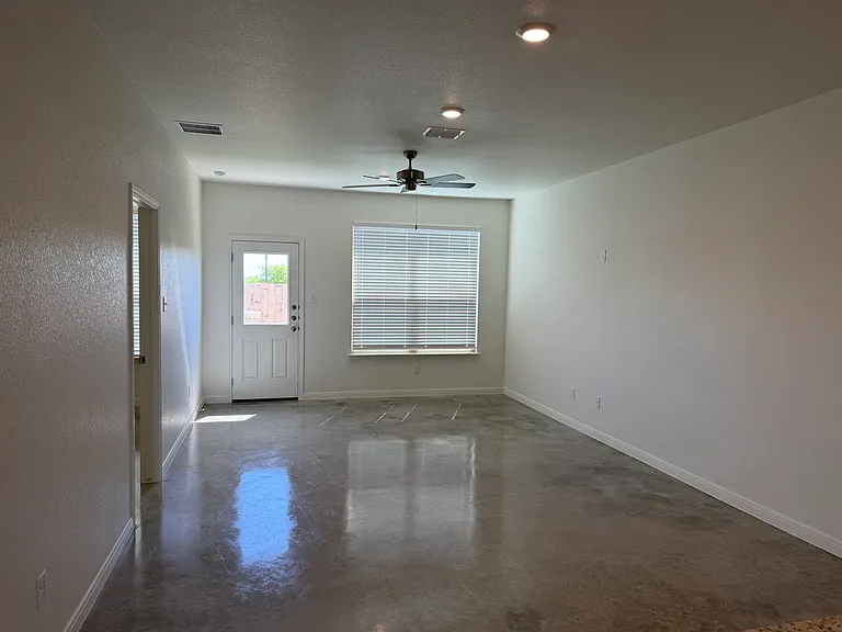 2011 Bear Grass Ridge Rd #A — Photo 11