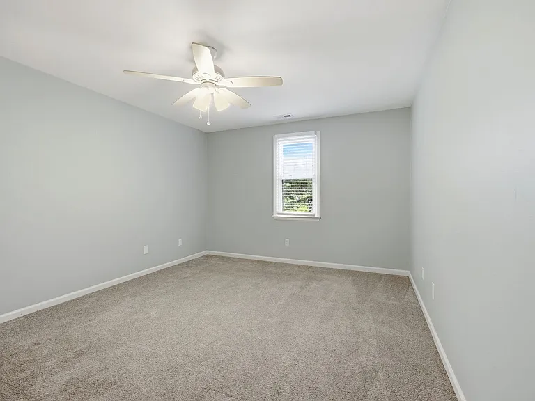 1000 Hornbuckle Ct — Photo 27