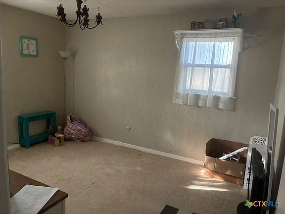 3rd image of 7716 McGregor Park Rd