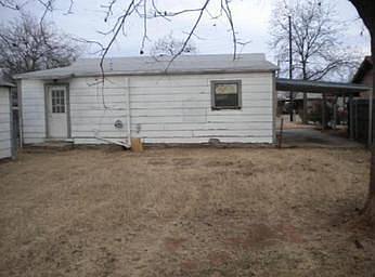 2nd image of 3021 Huskie Dr