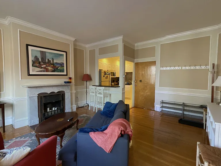 431 Beacon St #3 — Photo 4