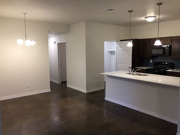 5th image of 915 Ramblewood St Ste A
