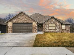 3931 Rose Ave, Springfield, MO 65803