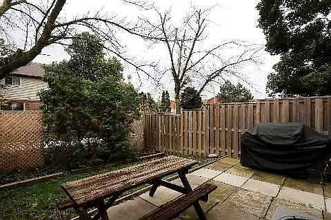 2nd image of 57 Guildford Cres