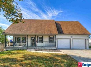 5011 NW Carver Cir, Lincoln, NE 68521