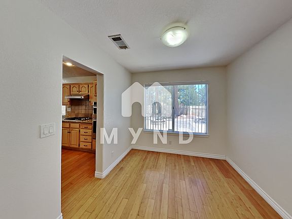 4th image of 1700 Glenwillow Dr