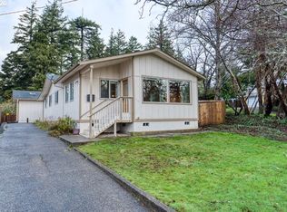 1106 Hemlock Ave, Coos Bay, OR