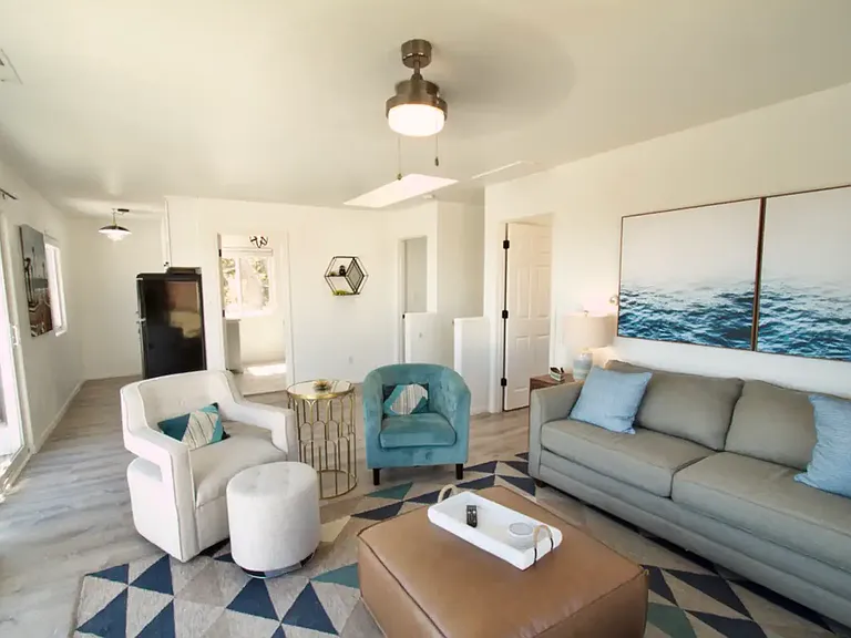 2306 Chalcedony St — Photo 38