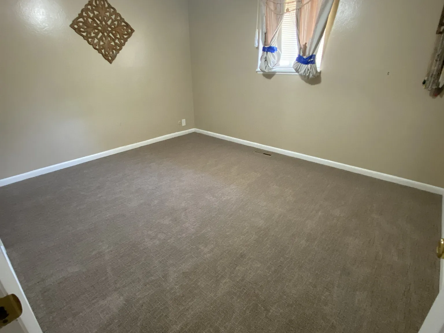 2 bed, 800 sqft, $1,400 — Photo 3