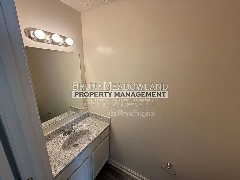 5620 Boxwood Garden Way — Photo 14