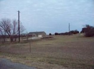 214 W Aycock Ct, Weatherford, TX 76088