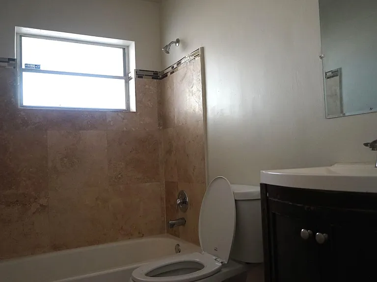 1957 Liberty St #1 — Photo 10