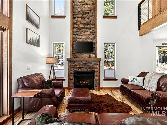 5th image of 292 Rio Vista Blvd