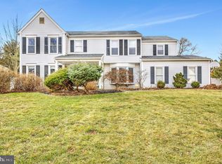 1468 Barton Dr, Fort Washington, PA 19034