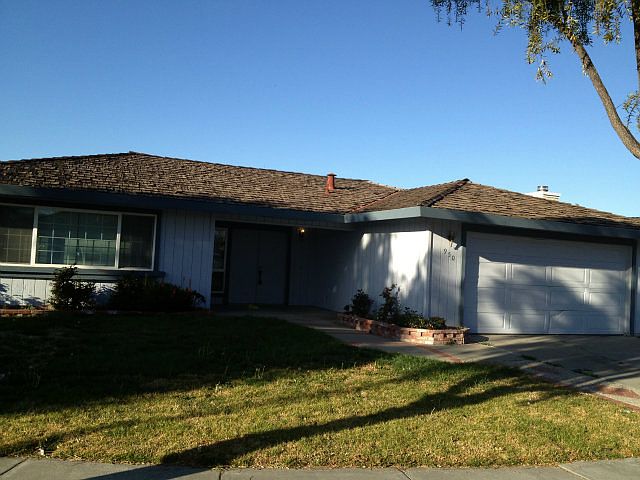 1st image of 950 Plum Ct