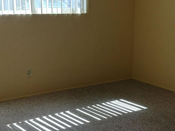 5th image of 4844 68th St Unit 12