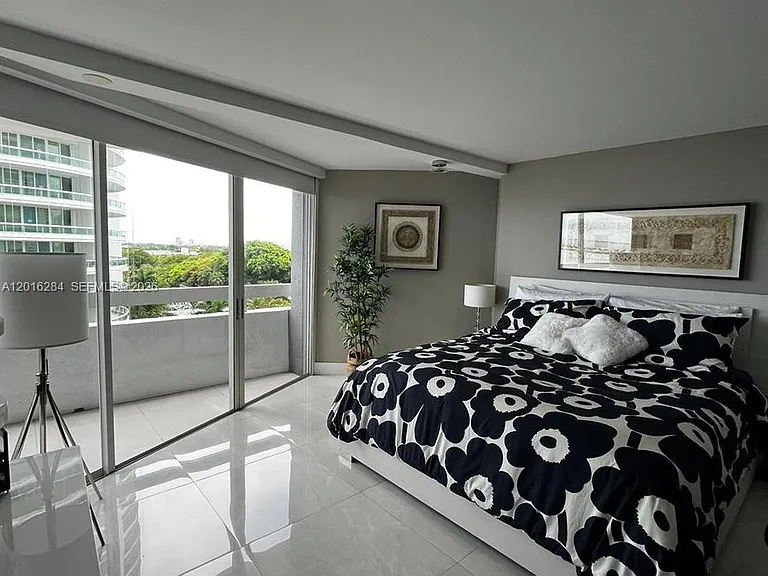 1627 Brickell Ave #1204 — Photo 29
