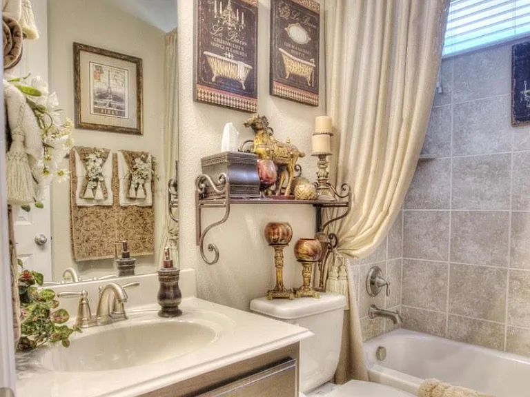 8117 Haltered Horse Ln — Photo 21