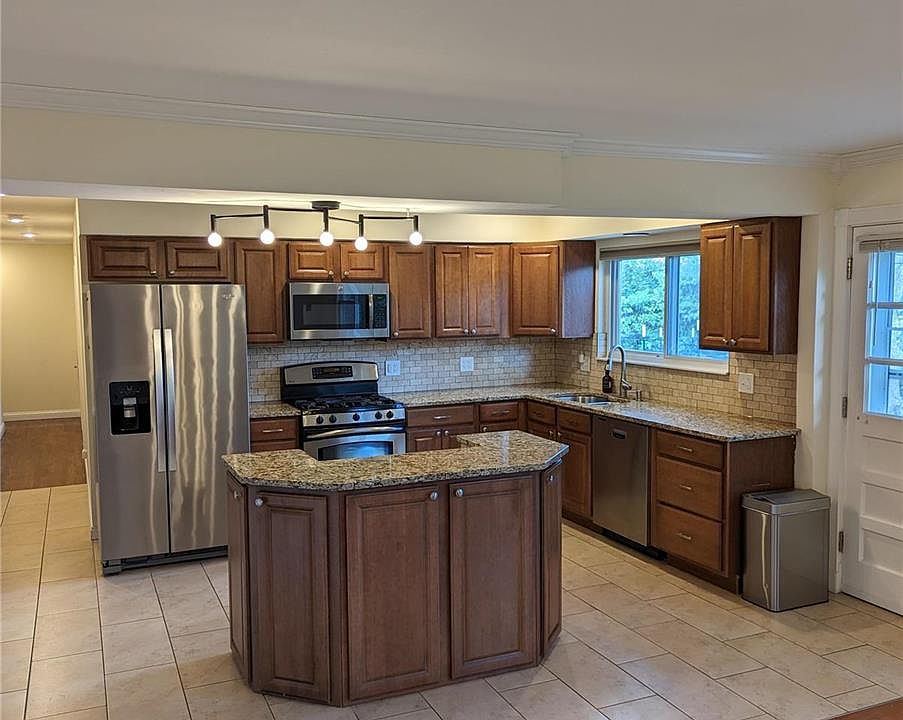 2nd image of 242 Towercliffe Dr
