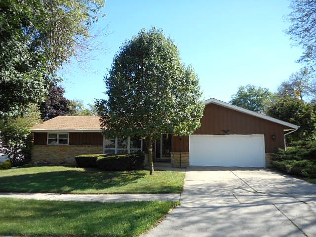 1st image of 255 Heather Dr