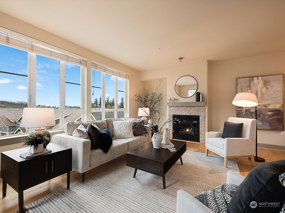 1st image of 1840 25th Avenue NE #314