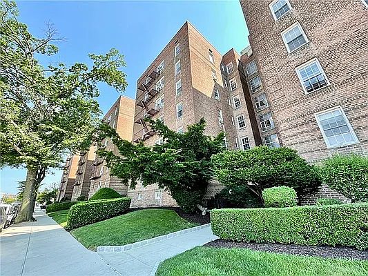 1st image of 63-93 Woodhaven Blvd #4E3
