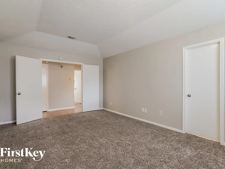 4118 Algernon Dr — Photo 8