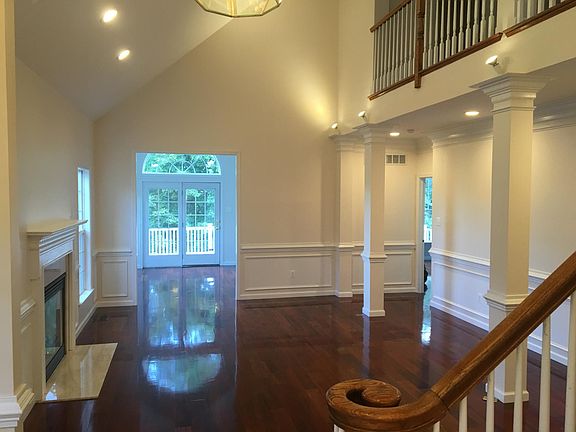 2nd image of 4 Starling Ct