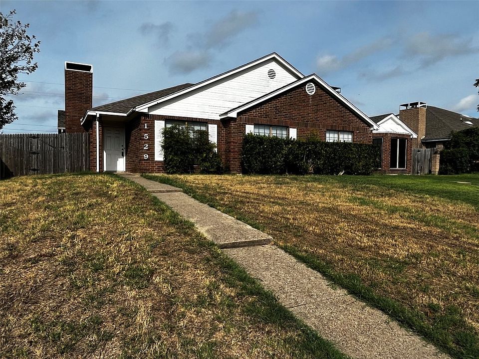 1st image of 1529 Crescent Ln