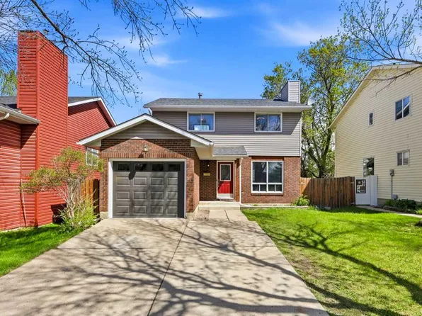 1240 S Meadowbrook Dr SE, Airdrie, AB T4A 1W5
