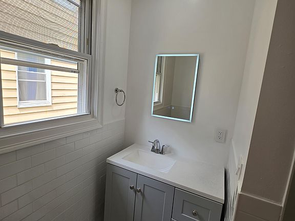 5th image of 68 Prospect Ave Floor 2