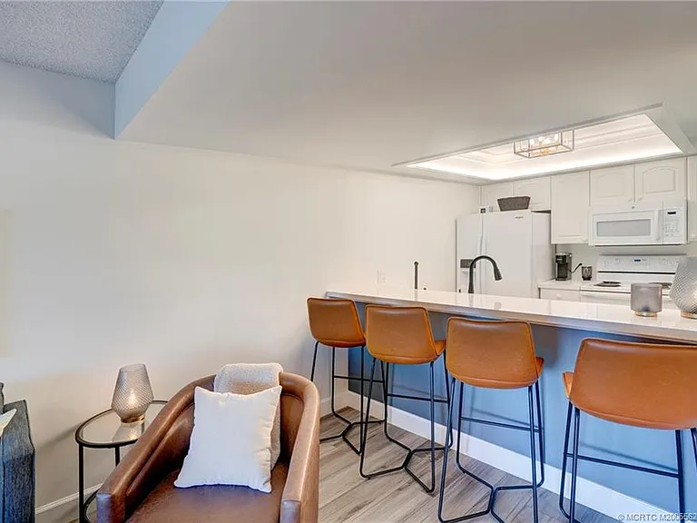 5601 NE Gulfstream Way — Photo 20