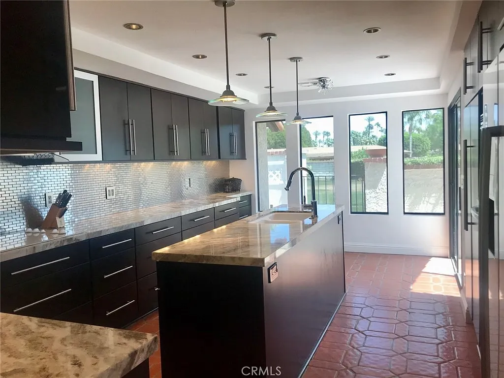 3 bed, 2.5 bath, 2116 sqft, $3,750 — Photo 3