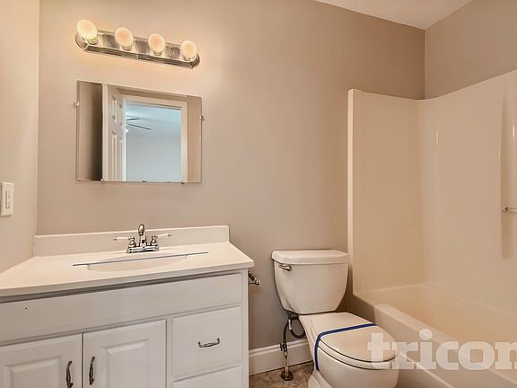 4th image of 65 Bermuda Cir