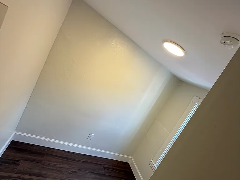 416 Beaver St — Photo 17