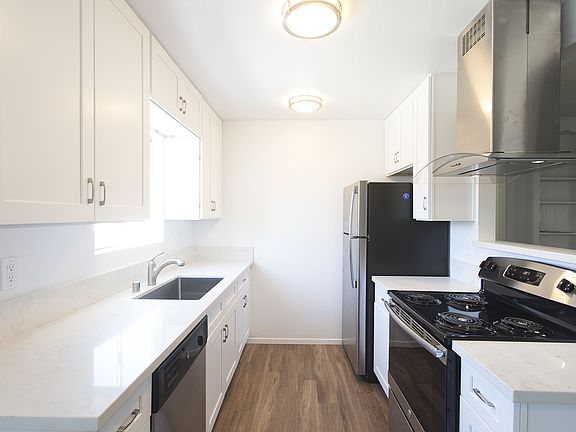 3rd image of 4468 Mississippi St APT 4